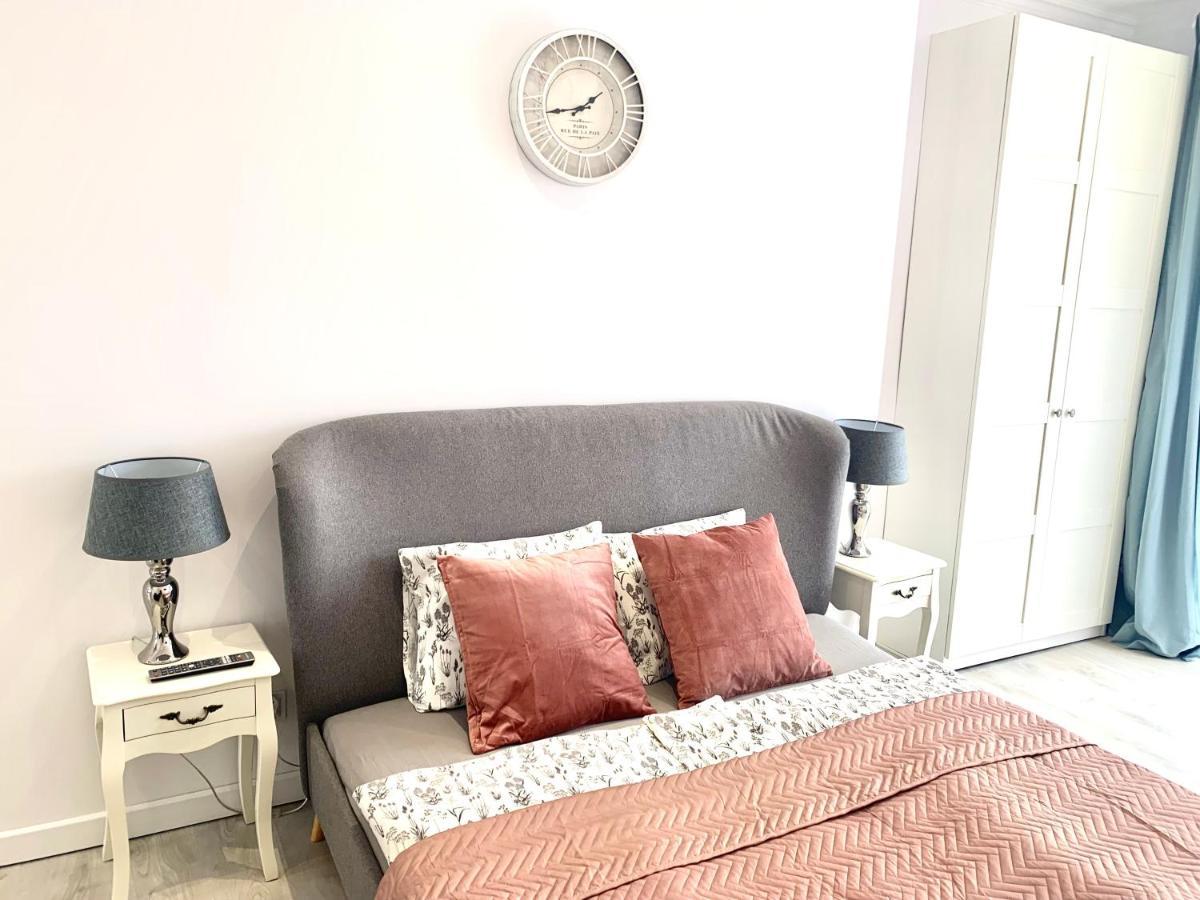 Apartamenty Sienkiewicza - Bezplatny Parking, Centrum, Park, Fv Kielce Dış mekan fotoğraf